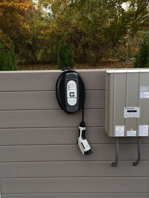 ClipperCreek EVSE mounted at Chamber of Commerce Kennebunk Maine