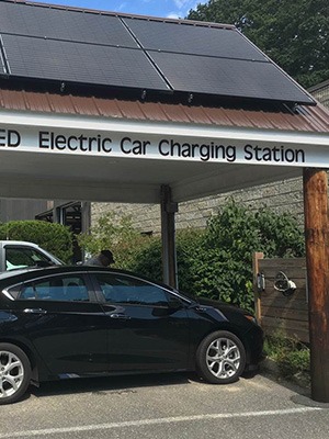 Solar Powered EV charging at Kennebunk Light and Power