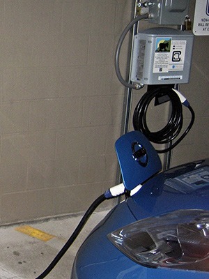 Nissan Leaf charging with ClipperCreek CS station at McGhee Tyson Airport Knoxville TN