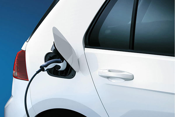 2019-Volkswagen-eGolf-in-white-plugged-into-charger