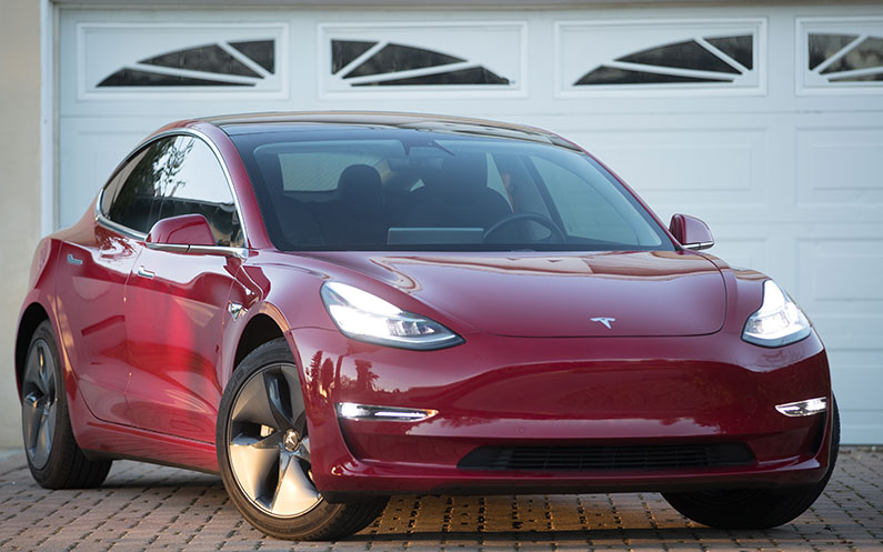 2019 Tesla Model 3 red